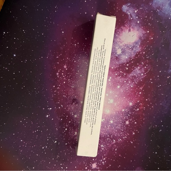 Iconic London TRIPLE THREAT MASCARA Intensely-black volumizing lengthen lifting - Picture 4 of 5